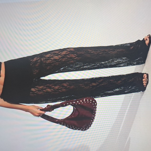 LARGE  HALARA  2 IN 1 LACE PANTS - Picture 2 of 10